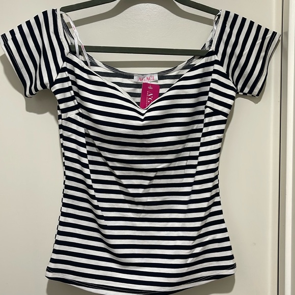 Agaci black and white stripes blouse. Size Medium. - Picture 1 of 3
